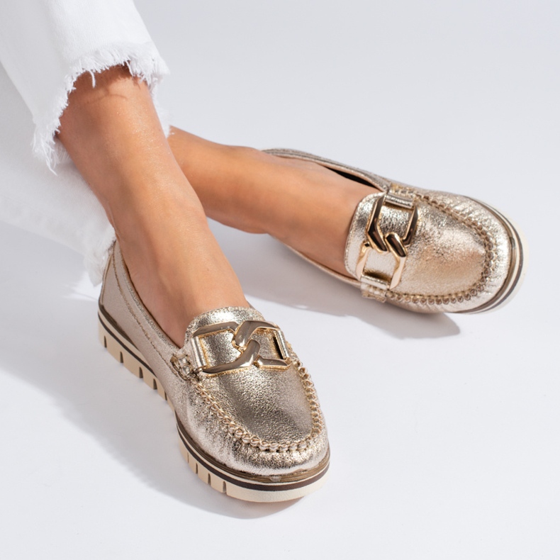 Mocassini comodi color oro con catena Shelovet d'oro 1