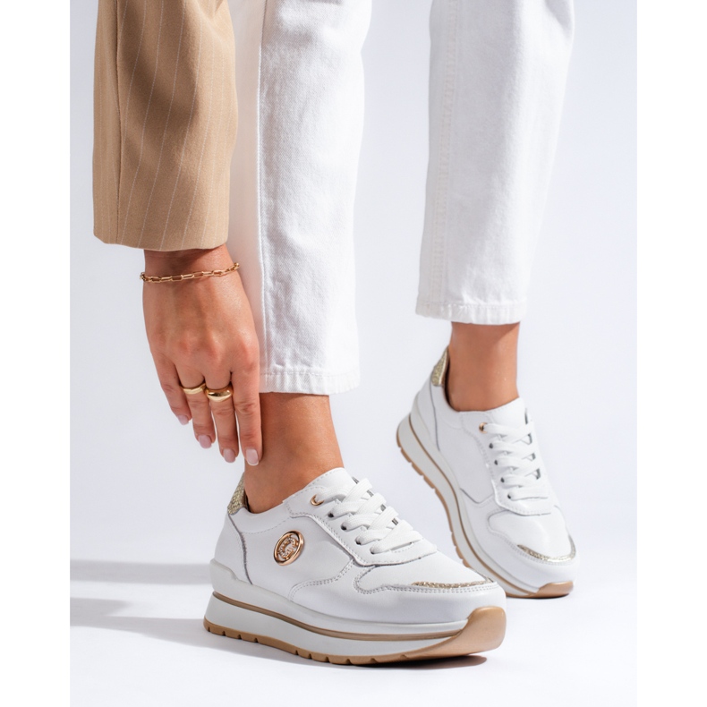 Scarpe da ginnastica con plateau in pelle bianca di Shelovet bianco 1