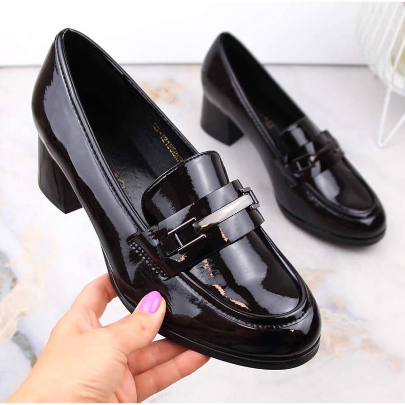 Mocassini da donna laccati con tacco alto neri Potocki SZ12155 nero 1