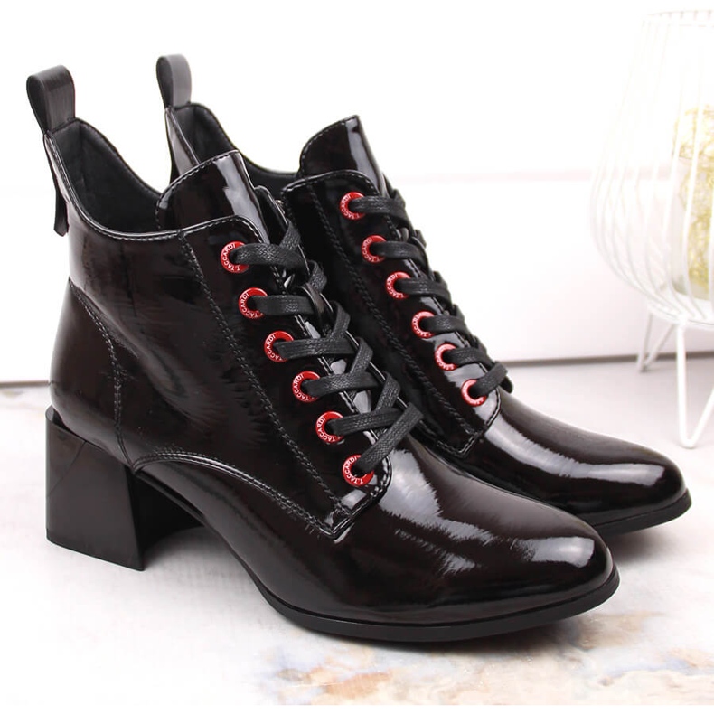Stivali da donna laccati neri D&amp;A S.Barski Collezione Premium MR870-66 nero 1