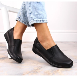 Scarpe da donna in pelle, slip-on nere Helios 350 nero 2