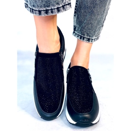 Sneakers sportive da donna con zeppa di colore nero lucido 1