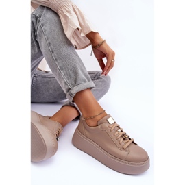 Scarpe sportive in pelle sulla piattaforma Maciejka 06191-04 Beige 1