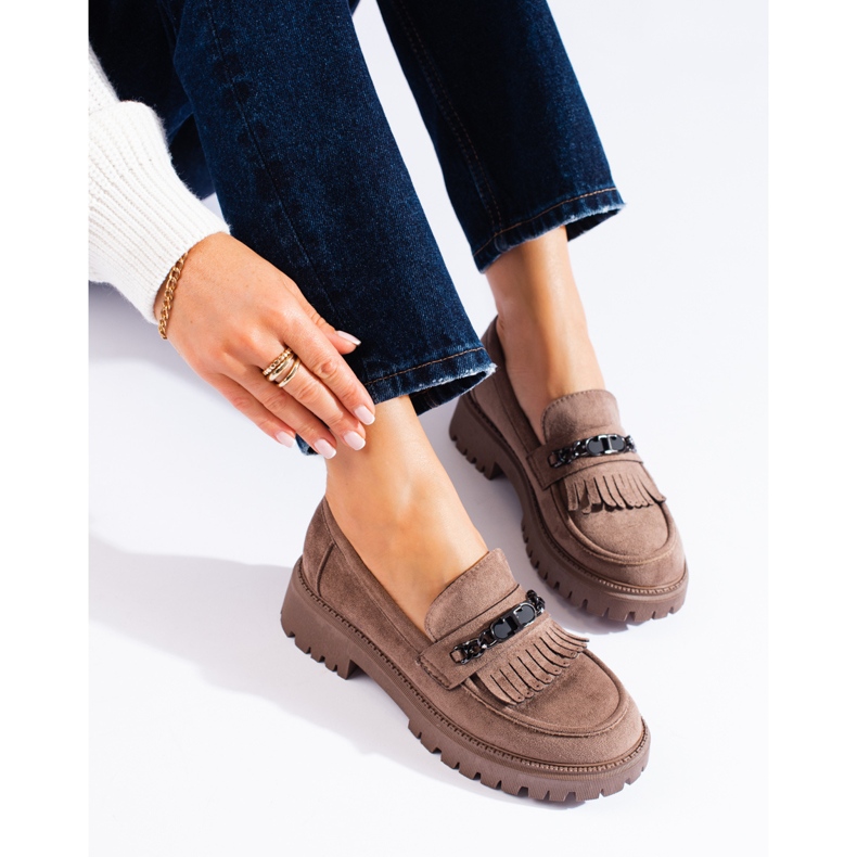 Mocassini da donna in pelle scamosciata beige di Shelovet 1
