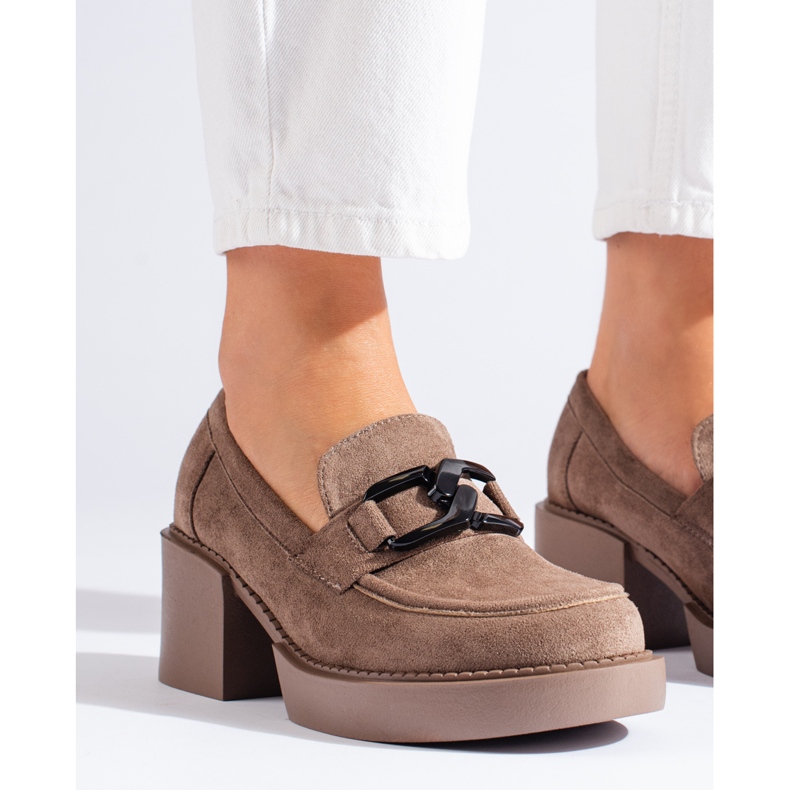 Scarpe con tacco alto da donna in pelle scamosciata beige di Shelovet 2