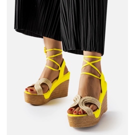 Espadrillas gialle con zeppa Berta beige 1