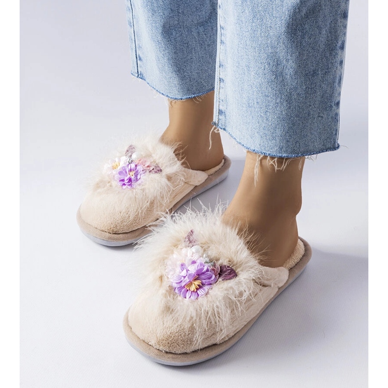 Pantofole da donna beige di Moly 2