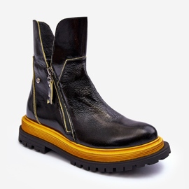 Stivali da donna in pelle verniciata Maciejka 05747-07 Nero 1