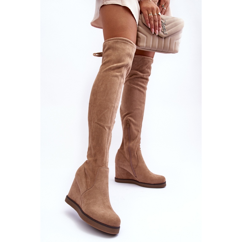 Stivali sopra il ginocchio Mephal in camoscio beige con zeppe 2