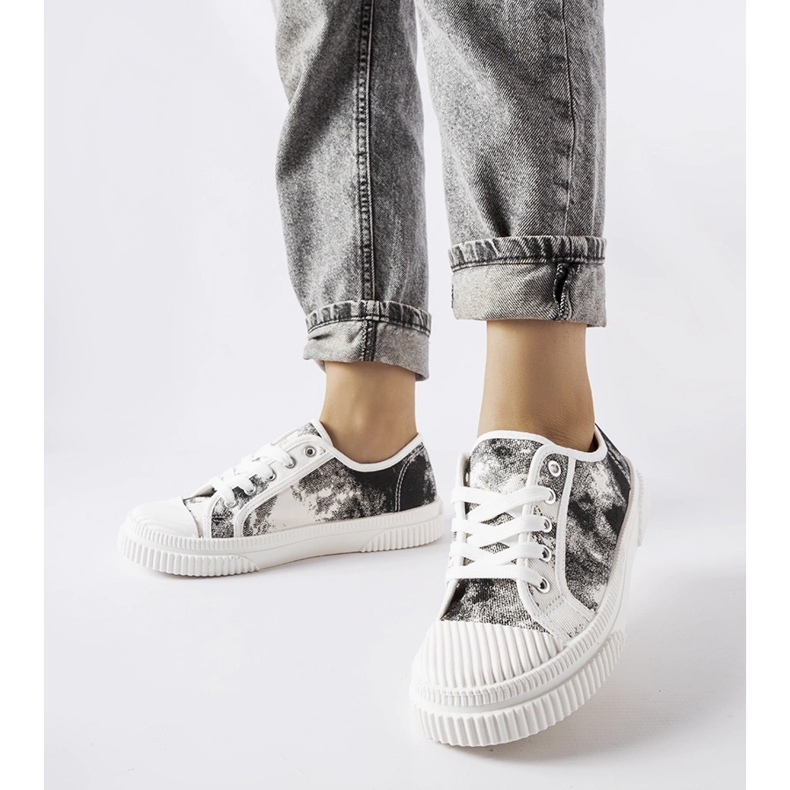 Sneaker Clavet nere slavate bianco 1
