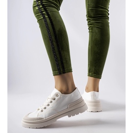 Sneakers in tessuto bianco di Nassar 1