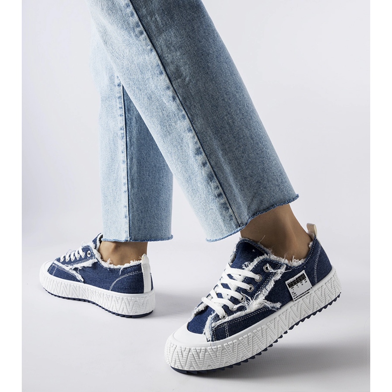 Inna Sneakers blu navy con abrasioni di Safiy 1