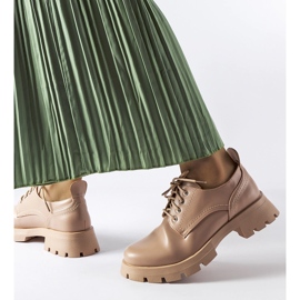 Scarpe beige con finitura Charleston opaca 1