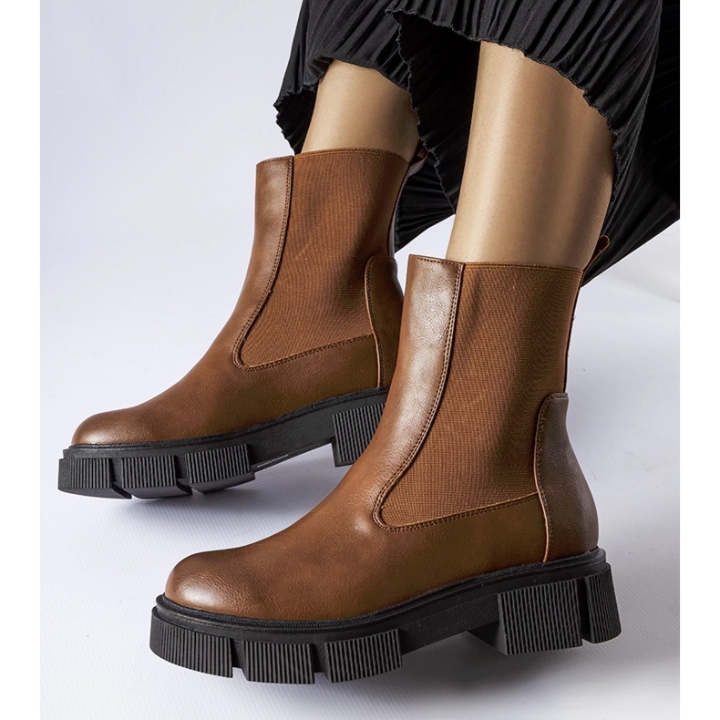 Stivaletti Chelsea slip-on alti marroni di Marausa marrone 1