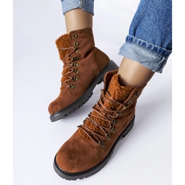 Stivaletti in ecopelle scamosciata marrone Hayed 1