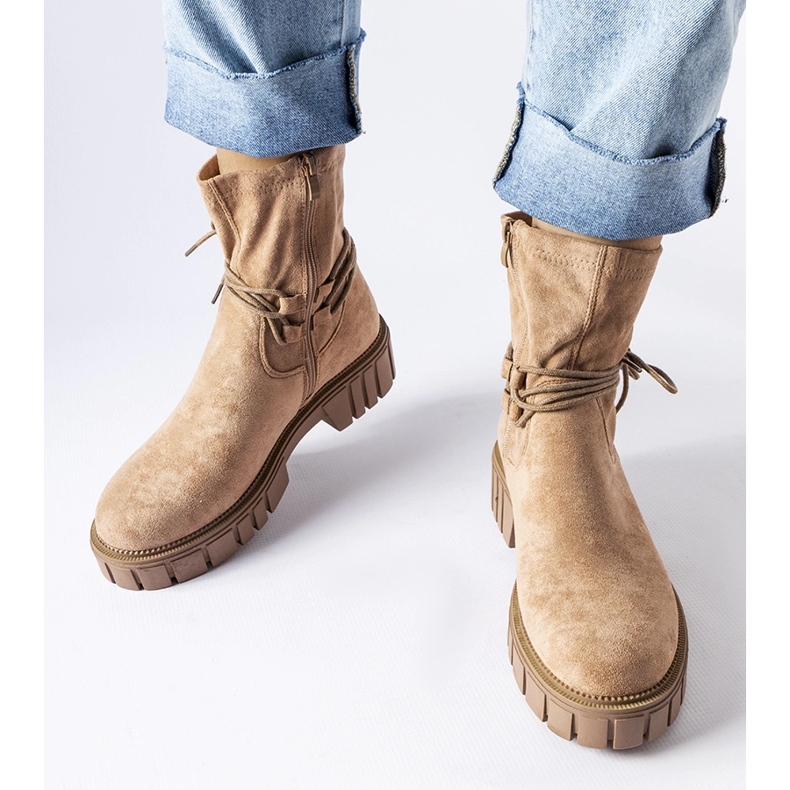 Stivaletti beige con lacci Averardo 1