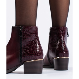 Stivaletti bordeaux con tacco alto di Vinceza rosso 1