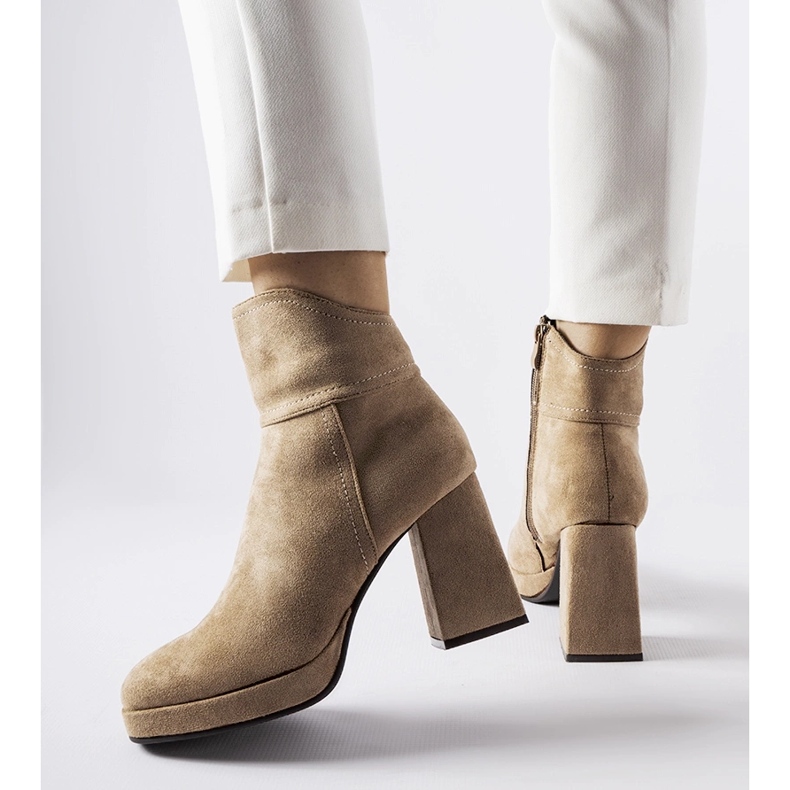 Stivaletti grigi su tacco Itaf massiccio beige 1