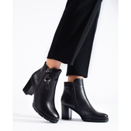 Stivaletti neri da donna realizzati in ecopelle Shelovet nero 2