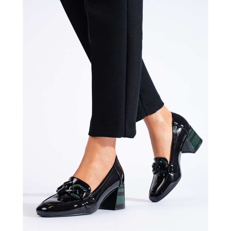 Eleganti scarpe da donna in vernice nera di Shelovet nero 1