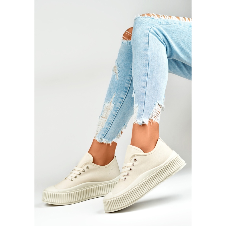 Sneakers da donna beige chiaro con suola spessa 1