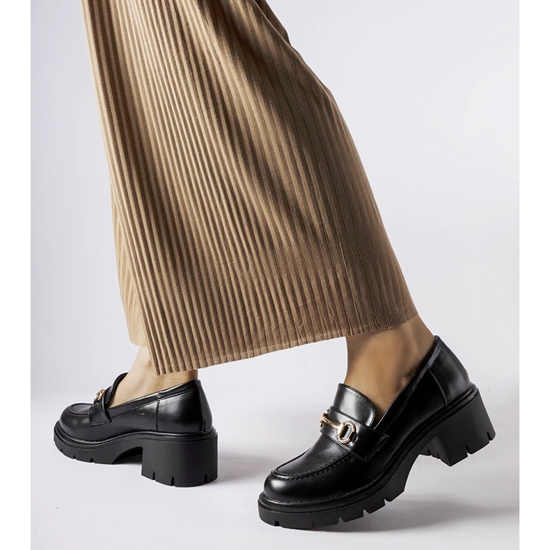 Scarpe nere con tacco Fabrizio nero 1