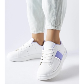 Scarpe sportive bianche con un accento Marei viola bianca 1
