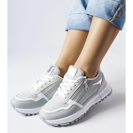 Sneakers da donna grigie e argento di Camuzzoni grigio 1