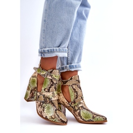 Stivaletti alla moda con tacco alto con ritagli, beige e verde 1
