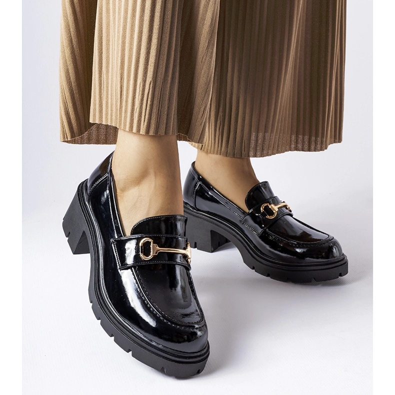 Scarpe col tacco Fabrizio in vernice nera nero 1