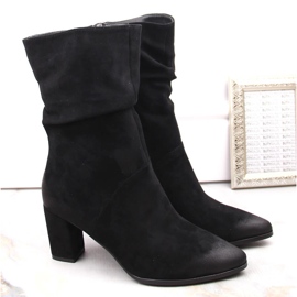 Stivali neri corti, spiegazzati e isolanti da donna Vinceza 58146 nero 1