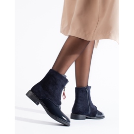 Stivaletti da donna blu navy con tacco piatto di Shelovet 1