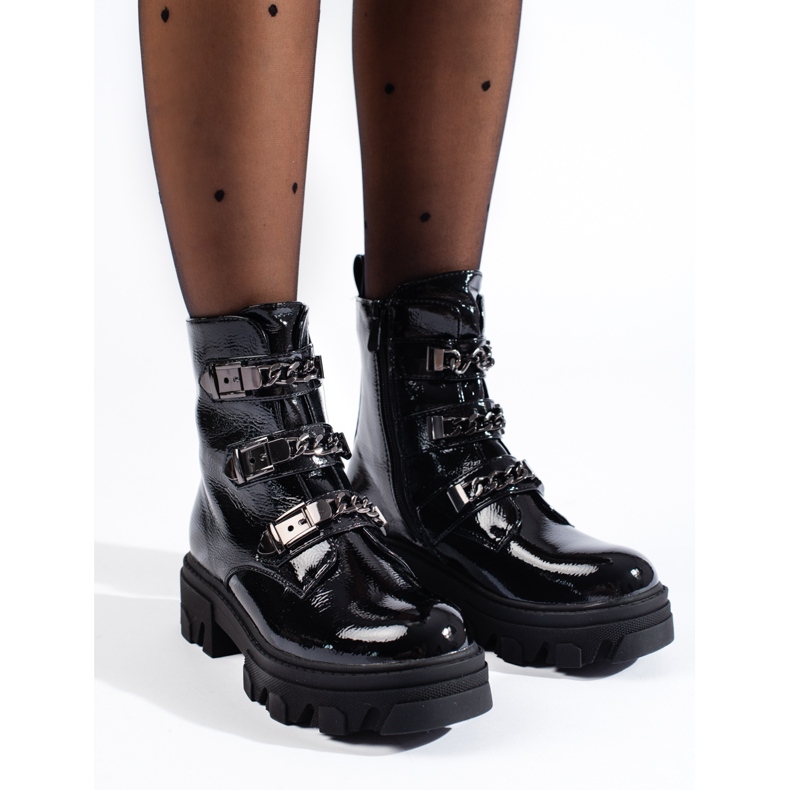 Stivaletti in vernice nera sulla piattaforma Shelovet nero 1