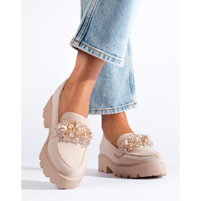 Mocassini da donna in camoscio beige di Shelovet 1