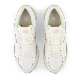 Scarpe New Balance U M2002RVF bianco 1