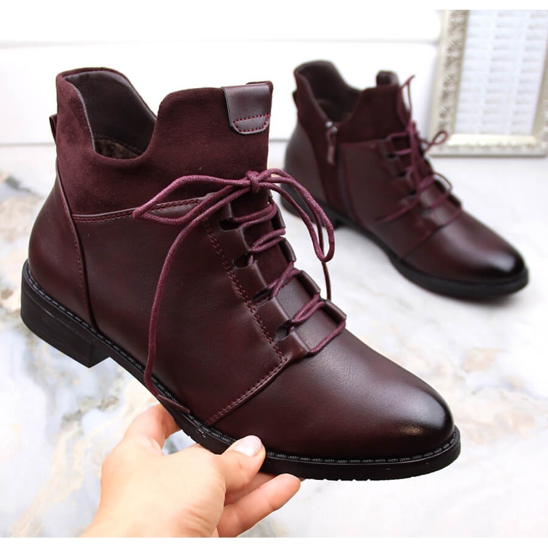 M. DASZYŃSKI Stivali da donna con tacco piatto, isolanti, bordeaux M.Daszyński MR2251-6 rosso 1