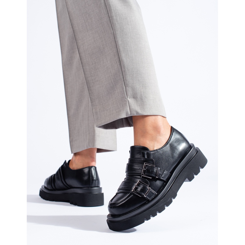 Scarpe nere con spessa suola Shelovet nero 2