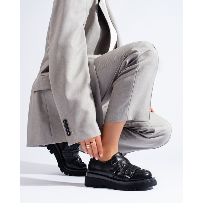 Scarpe nere con spessa suola Shelovet nero 1