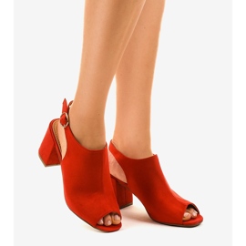 Sandali rossi con tacco alto e tomaia Z029 rosso 1
