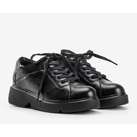 Scarpe nere opache sulla zeppa Alena nero 1
