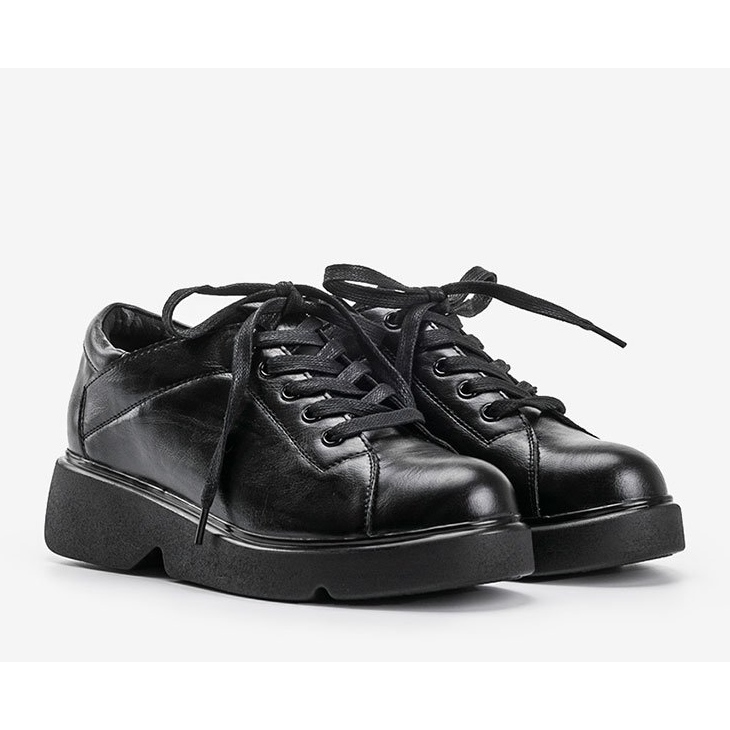 Scarpe nere opache sulla zeppa Alena nero 1