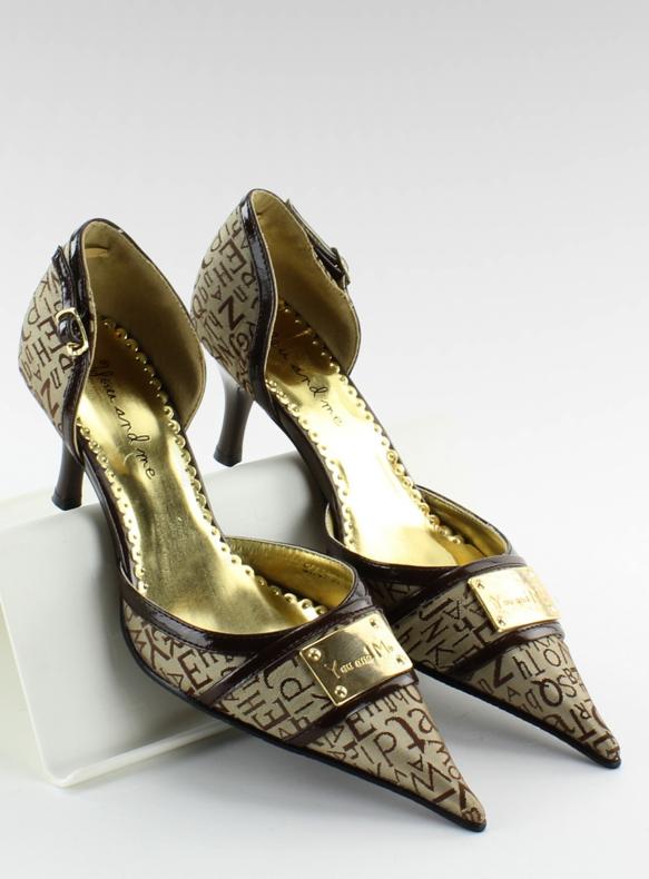 Décolleté con decorazione 51589-36 marrone 1