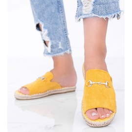 Pantofole senape con fibbia Roseau giallo 1
