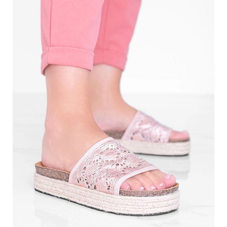 Pantofole in pizzo a forma di glam in oro rosa 1