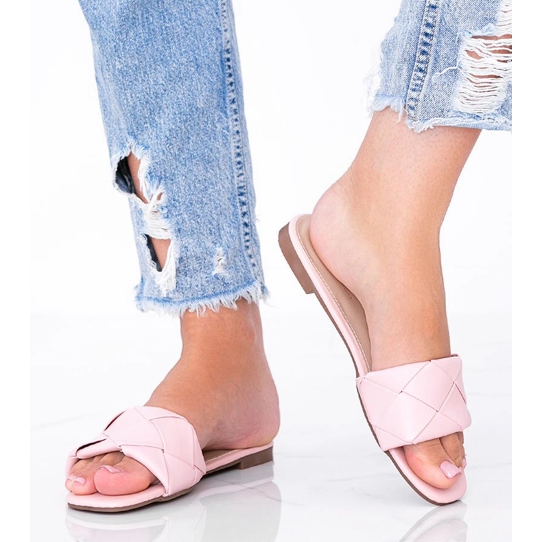 Pantofole rosa con tomaia intrecciata Iren 1
