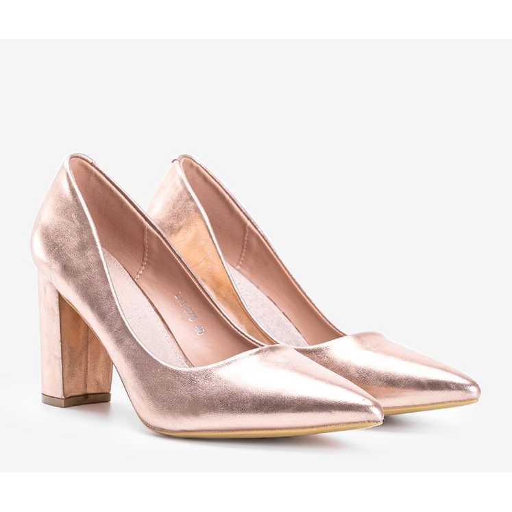 Pumps rosa metallizzate sul post di Biancaa 1