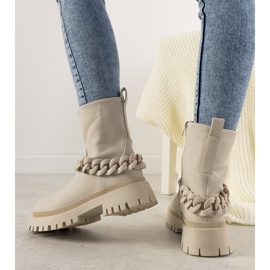 Stivali crema con Chain Inspiration beige 1