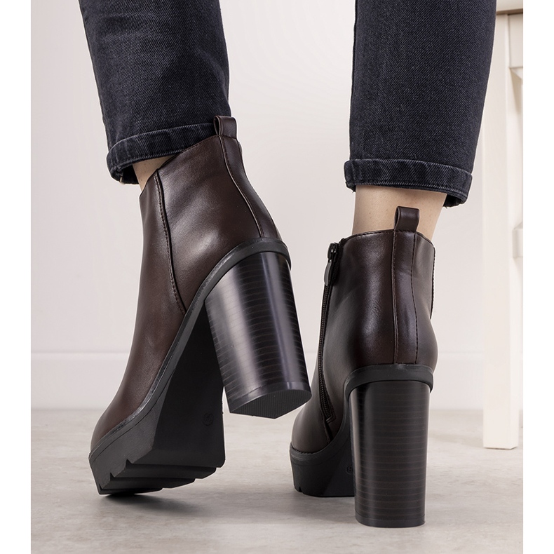 Stivali classici marroni per il post da donna My Need marrone 1