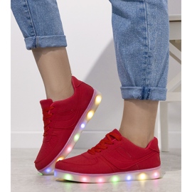 Sneakers rosse thailandesi con suola luminosa rosso 1