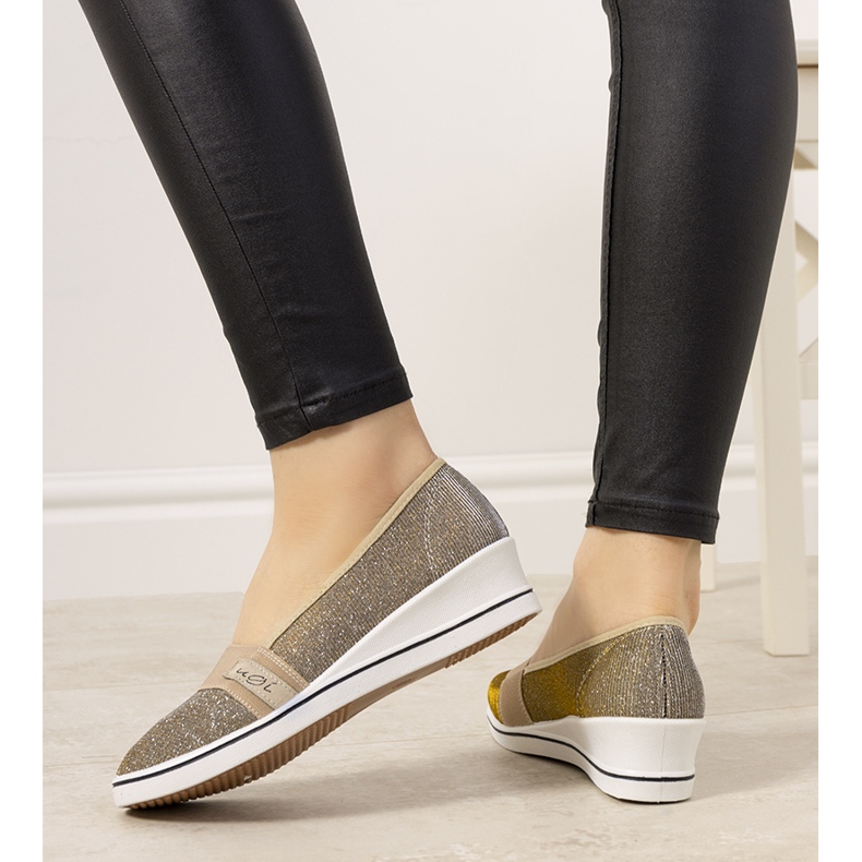 Sneakers Golden Burris con zeppa d'oro 1